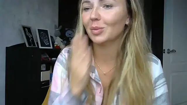 AngelinaLove28 Webcamshow
