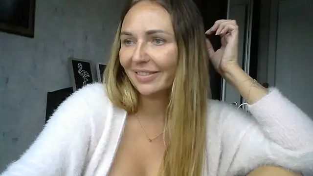 Webkamerová show AngelinaLove28