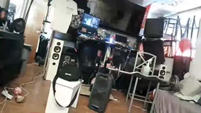 0815lukas2024 Show in webcam