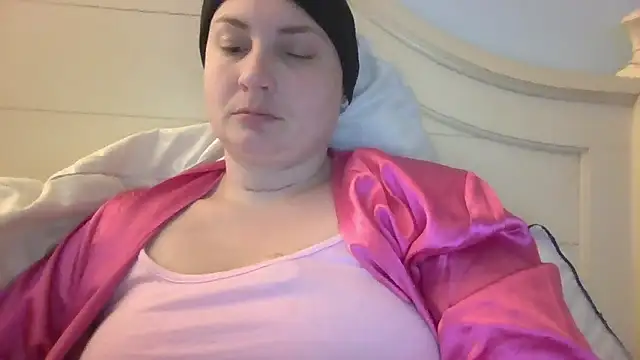 Emily33333 লাইভ XXX চ্যাট