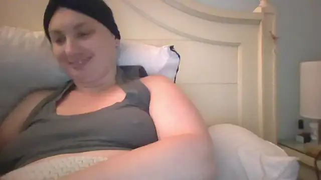 Emily33333's Webcam Show