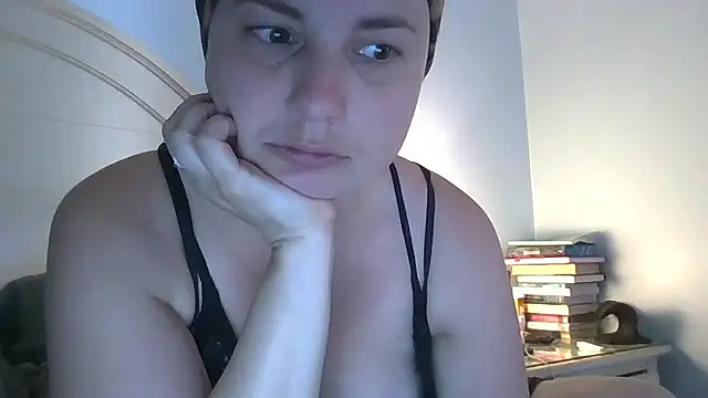 Emily33333's Live XXX Chat