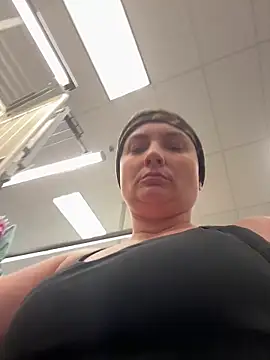 הופעת וובקאם של Emily33333