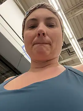 XXX chat uživo modela Emily33333