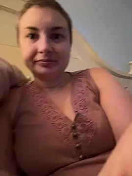 MrsRobinsonnn webkamerás műsora