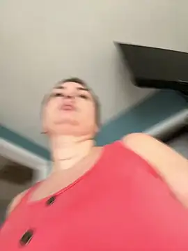 Chat XXX Live MrsRobinsonnn