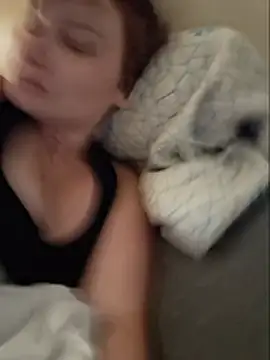 MrsRobinsonnn Show in webcam