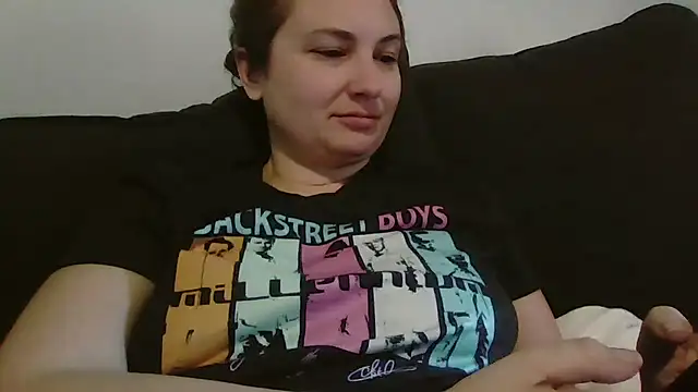 MrsRobinsonnn Show in webcam
