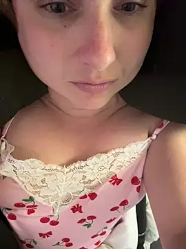 MrsRobinsonnn live XXX chat