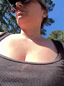 MrsRobinsonnn webkamerás műsora