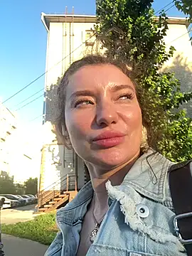 MooonReal's Live XXX Chat