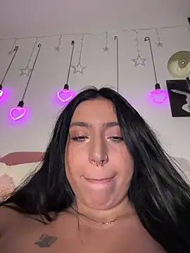 KimArts Show in webcam
