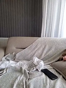 tambirhatunn's Live Chat Room