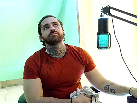 aronmiller404 webcam show