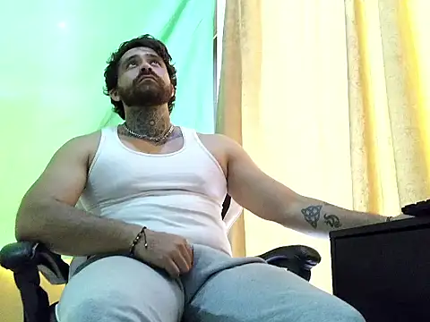 عرض كام aronmiller404
