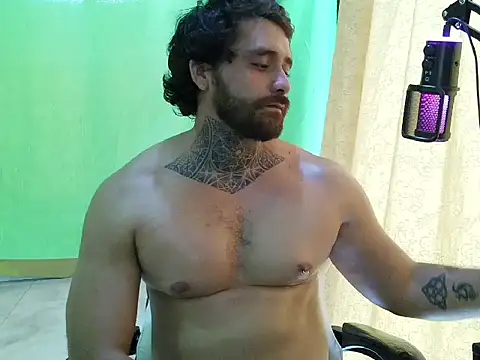 aronmiller404 Webcamshow