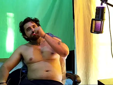 aronmiller404 Webcam-Show