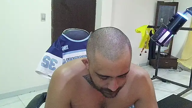 aronmiller404 Webcamshow