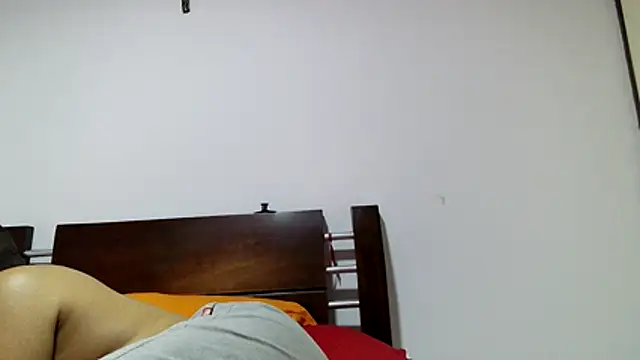 aronmiller404 Шоу с уебкамера