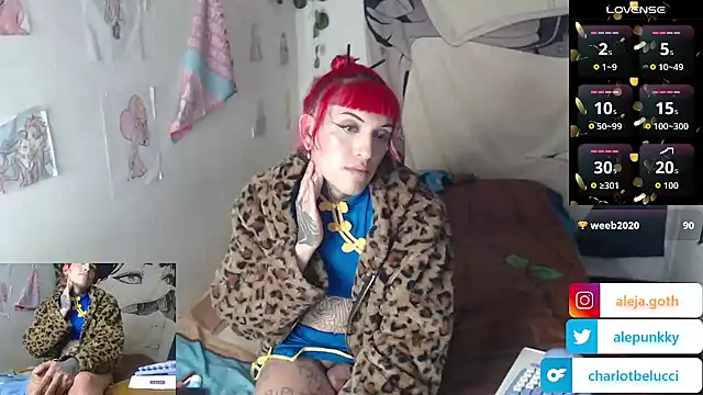 Show modela charlotbelucci_ na web-kameri
