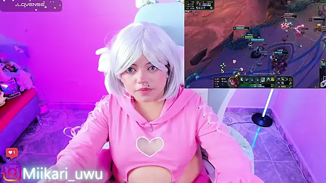 Ahri_Elderwood's Webcam Show