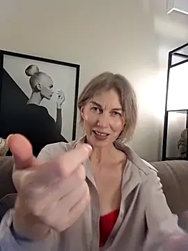 stellahere8's Live XXX Chat