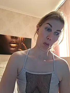 XXX chat uživo modela stellahere8