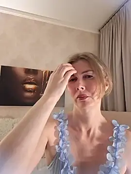 stellahere8's Live XXX Chat