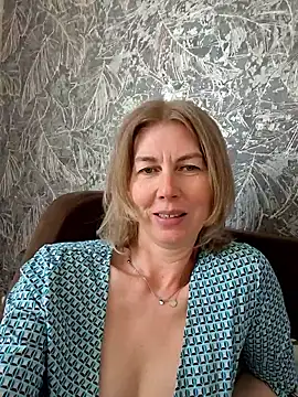 Chat +18 de stellahere8 ao vivo