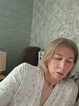 stellahere8 Chat XXX in diretta