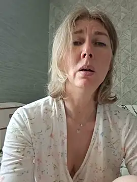 Chat XXX en directo de stellahere8