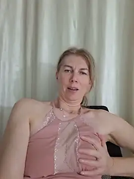 Chat +18 de stellahere8 ao vivo