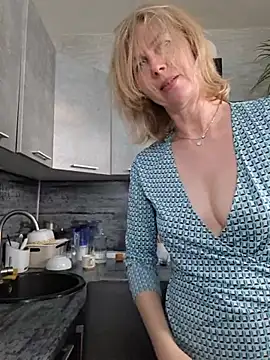 Chat XXX en directo de stellahere8