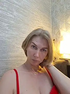 stellahere8's Live XXX Chat