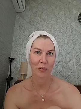 stellahere8's Live XXX Chat