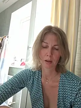 XXX chat uživo modela stellahere8
