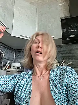Chatroom XXX en direct de stellahere8