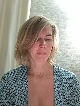 stellahere8 – Naživo XXX chat