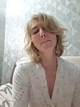 Chat +18 de stellahere8 ao vivo