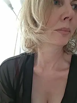 stellahere8 Chat XXX live