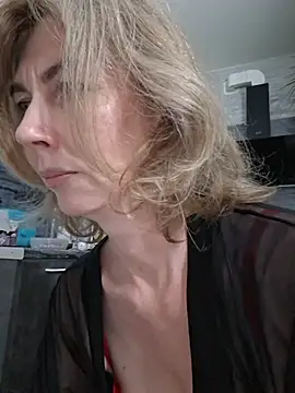 stellahere8's Live XXX Chat
