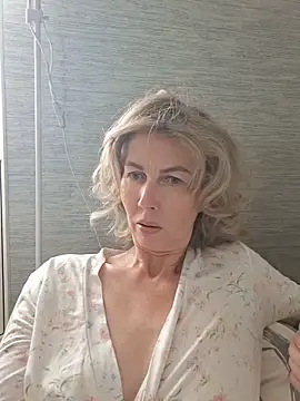 Chat +18 de stellahere8 ao vivo