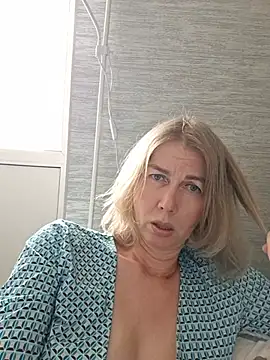 stellahere8 Live XXX Chat
