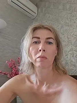 Živý XXX chat stellahere8