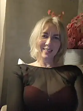 stellahere8 Chat XXX in diretta