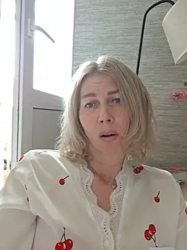 stellahere8's Live XXX Chat