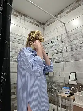 stellahere8 লাইভ XXX চ্যাট