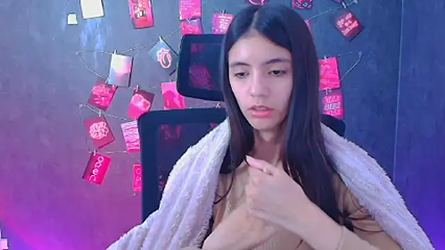 Aishell_'s Live XXX Chat