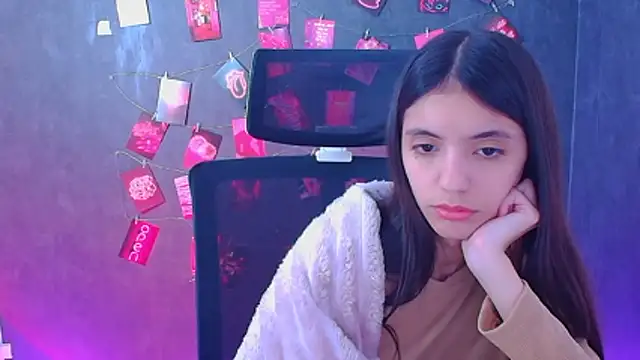 Aishell_ Chat XXX in diretta