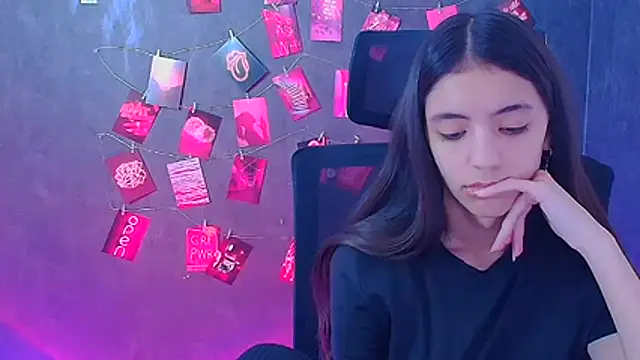 XXX chat uživo modela Aishell_